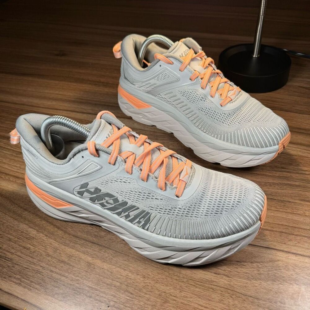 HOKA ONE ONE BONDI 7 - Women’s Running Shoes - SIZE 9.5